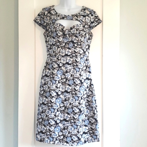 ModCloth Dear Fiery Dress in Bloom Floral size medium - Picture 1 of 4